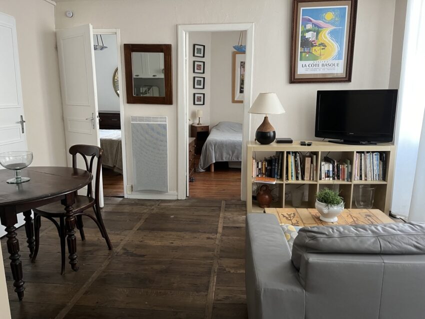 Salies de bearn Location appartement meuble curistesL1000 Salies de bearn Location appartement meuble curistesL1000